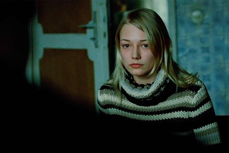 Кадр из&nbsp;фильма &laquo;Превосходство Борна&raquo; (2004)