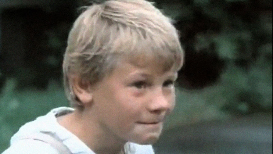 Владислав Галкин в фильме «Этот негодяй Сидоров» (1983)