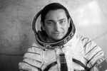 <b>Валерий Быковский (2 августа 1934 – 27 марта 2019) </b> Летчик-космонавт СССР и дважды Герой Советского Союза. Быковский совершил три полета в космос общей продолжительностью 20 суток 17 часов 47 минут 21 секунды. Кроме того, он был единственным космонавтом, совершившим три экспедиции на кораблях «Восток» или «Восход»