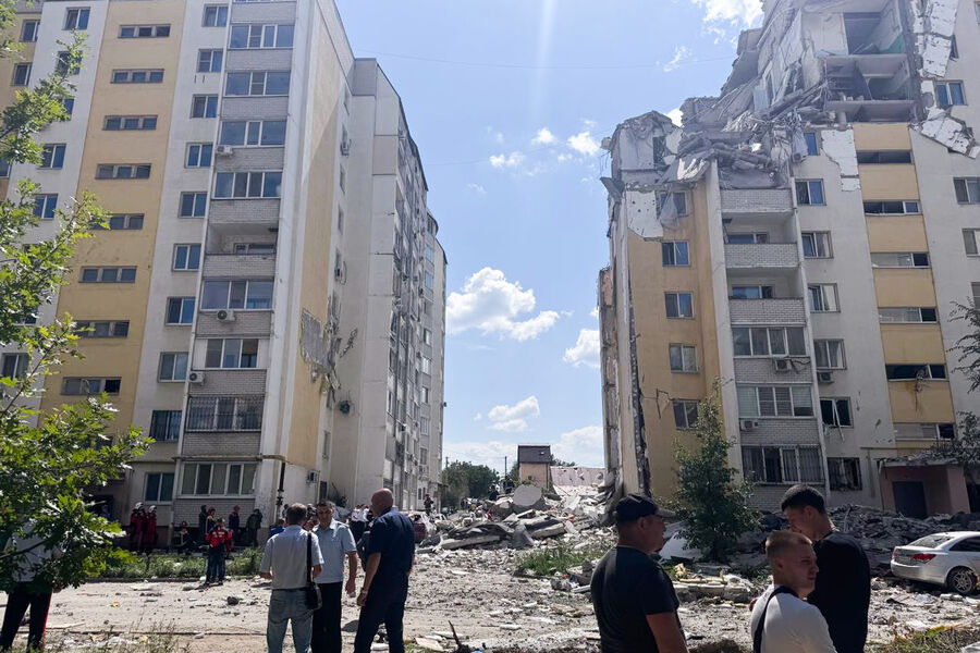 Последствия взрыва бытового газа в&nbsp;подъезде 10-этажного жилого дома в&nbsp;Саратове, 25&nbsp;июля 2025&nbsp;года