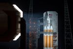 Корабль Orion разработан компанией Lockheed Martin, а в его системах управления многое взято от Boeing 787