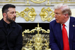 Президент США Дональд Трамп и президент Украины Владимир Зеленский во время встречи в Белом доме, 18 августа 2025 года
