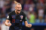 Домагой Вида во время серии послематчевых пенальти в матче 1/4 финала чемпионата мира по футболу между сборными России и Хорватии, 7 июля 2018 года