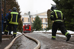 Тушение пожара в усадьбе Лопухиных в Малом Знаменском переулке в Москве, 10 декабря 2022 года