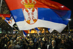 Сторонники оппозиции на митинге в Белграде, Сербия, 24 декабря 2023 года