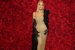 Хлои Кардашьян на ежегодной выставке моды Института костюма Met Gala, 2022 год