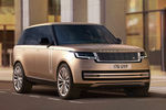 Пятое поколение Range Rover появится в нашей стране в середине весны. Внедорожник, построенный на новой модульной платформе, впервые будет доступен с третьим рядом сидений. Автомобиль в качестве опции получил электроприводы всех дверей, причем водительскую можно закрыть, просто нажав на педаль тормоза. Кузов нового Range Rover на 80% состоит из алюминиевых деталей. Как и прежде, автомобиль будет представлен в обычной и удлинённой версиях. В гамме моторов два дизельных двигателя мощностью 249 и 350 лошадиных сил, а также 530-сильный бензиновый V8 с двойным турбонаддувом.