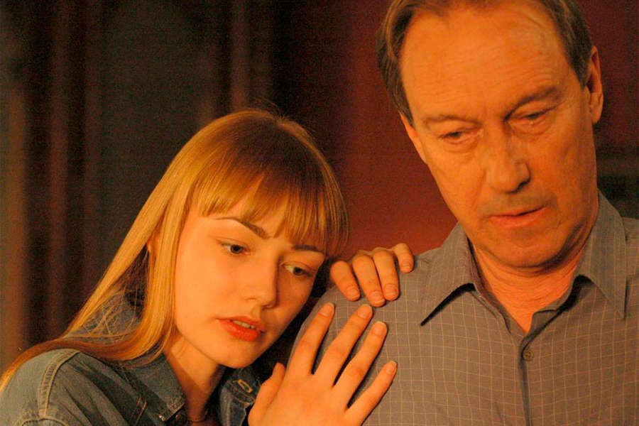 Оксана Акиньшина и Олег Янковский в&nbsp;кадре из&nbsp;фильма &laquo;Райские птицы&raquo; (2008)