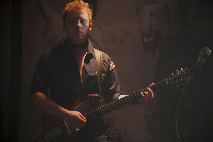 Руперт Гринт в&nbsp;кадре из&nbsp;фильма «Клуб „CBGB“» (2013)