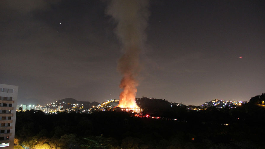 Во время пожара в&nbsp;Национальном музее Бразилии в&nbsp;Рио-де-Жанейро