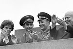 Первый секретарь ЦК КПСС Никита Сергеевич Хрущев и летчики-космонавты СССР: Юрий Гагарин, Валерий Быковский и Валентина Терешкова во время митинга на Красной площади в Москве, посвященного успешному завершению полета космических кораблей «Восток-5» и «Восток-6», 1963 год