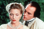 Джон Малкович и Мишель Пфайффер в картине «Опасные связи» (1988)