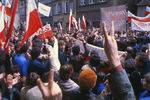 Протестующие в старом городе Варшавы, май 1982 года