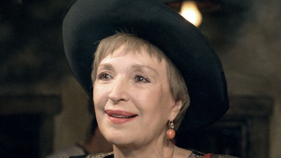 Актриса Клара Лучко, 2002 год