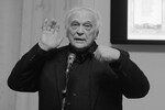 <b>Вячеслав Назарук (4 марта 1941 — 28 января 2023) </b>— советский и российский художник-мультипликатор, художник-постановщик, живописец. Создатель образов кота Леопольда и Крошки Енота. В последние годы писал картины, посвященные событиям древнерусской истории.
