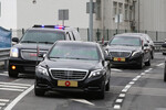 <b>Реджеп Тайип Эрдоган — Mercedes-Benz S600 Guard</b>
<br>
Президента Турции перевозят по улицам страны в Mercedes-Benz S600 Guard. Машина отличается повышенной мощностью мотора, имеет очиститель воздушной системы от газовых атак, даже с пробитыми колесами она в состоянии продолжить движение.