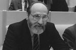 <b>Юрий Власов (5 декабря 1935 — 13 февраля 2021).</b> Советский тяжелоатлет, русский писатель, российский политический деятель. Заслуженный мастер спорта СССР. Выступал в тяжелом весе. Олимпийский чемпион, серебряный призер Олимпийских игр