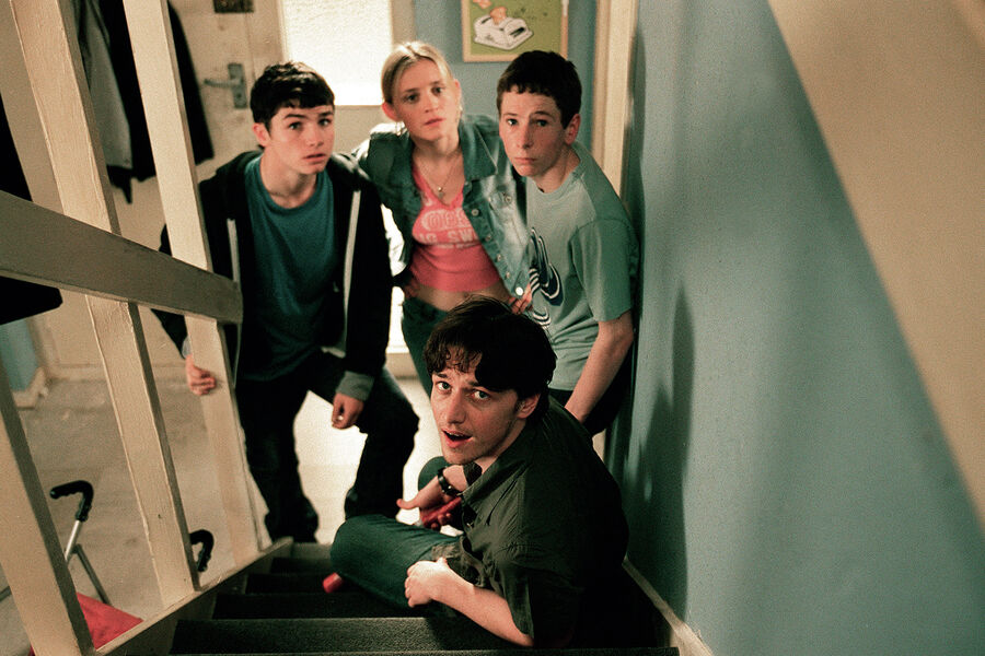<b>«Бесстыдники» (2004 &mdash; 2005)</b>
<br><br>
Актер снялся в&nbsp;двух первых сезонах британского сериала о&nbsp;жизни семьи из&nbsp;рабочего класса. Ему досталась роль Стива Макбрайда &mdash; бойфренда одной из&nbsp;главных героинь.
Критики, СМИ и публика обожали «Бесстыдников» &mdash; в&nbsp;2005 году шоу получило премию BAFTA как лучший драматический сериал. А Макэвой встретил на&nbsp;съемочной площадке будущую жену &mdash; экранный роман с&nbsp;актрисой Энн-Мари Дафф превратился в&nbsp;реальный. Правда, в&nbsp;2016 году супруги развелись.