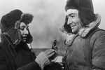 Лариса Лужина и Вячеслав Тихонов в фильме «На семи ветрах» (1962)