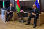 Президент Белоруссии Александр Лукашенко и президент России Владимир Путин во время встречи в Сочи, 14 сентября 2020 года