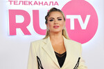 Певица Анна Семенович на XIII Русской Музыкальной Премии телеканала RU.TV во Дворце гимнастики Ирины Винер-Усмановой в Москве, 22 мая 2024 года