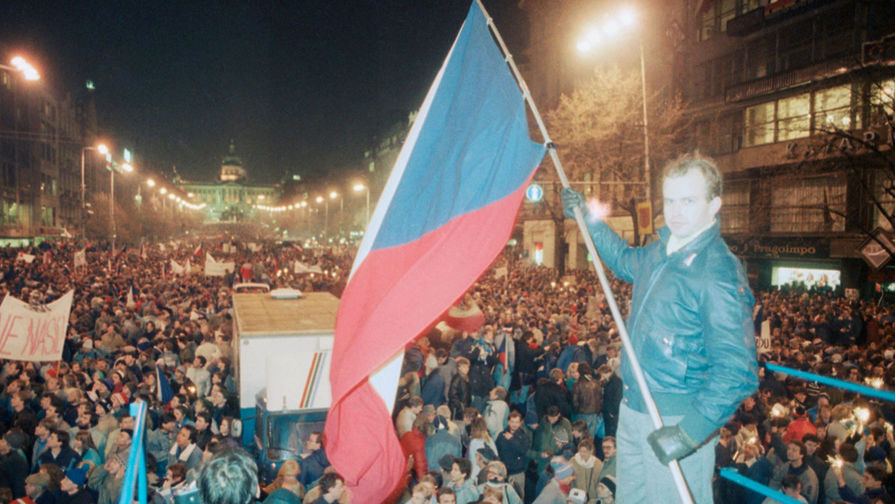Массовые демонстрации в Праге, ноябрь 1989 года