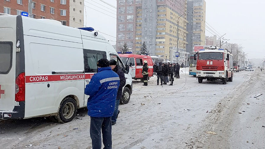 На&nbsp;месте взрыва газа на&nbsp;цокольном этаже девятиэтажного жилого дома на&nbsp;Мещерском бульваре Канавинского района в&nbsp;Нижнем Новгороде, 26&nbsp;февраля 2021&nbsp;года