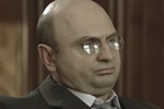 <b>Владимир Щербаков</b><br>
Актер Владимир Щербаков прославился благодаря внешнему сходству с Берией, которого сыграл в 25 фильмах. В интервью ulpravda.ru он рассказал, что для съемок в сериале «Звезда эпохи» смог поправиться на 12 килограммов. Но похудеть актер не успел: поступил звонок из «Мосфильма» с предложением снова сыграть Берию.<br>
«Конечно, он не белый и пушистый, но это человек, который сделал столько для страны, что мы до сих пор должны в ноги ему кланяться. Хотя бы за то, что он возглавил атомный проект и создал атомную бомбу. 29 августа 1949 года в Семипалатинске ее благополучно испытали. Именно это обстоятельство предопределило мир на всем земном шаре как минимум на 50 лет. Я считаю, Берия — очень оболганная фигура. Историки хрущевской поры постарались и вылили на него ушат грязи», — высказался Щербаков. <br>
Любимым проектом со своим участием в роли Берии артист назвал картину <b>«Берия. Проигрыш»</b>. Также Щербаков сыграл госдеятеля в таких фильмах и сериалах, как «Апостол», «Вольф Мессинг: видевший сквозь время», «Приказано уничтожить! Операция: «Китайская шкатулка» и прочих.
