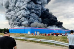 Пожар на складе компании Ozon в районе Новорижского шоссе в селе Петровское в городском округе Истра, 3 августа 2022 года