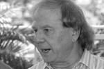 <b>Вольфганг Петерсен (14 марта 1941 — 12 августа 2022) </b>— немецкий режиссер. Петерсен получил широкую известность благодаря таким кинолентам, как «Троя», «На линии огня», «Эпидемия», «Бесконечная история», «Идеальный шторм». А его картина «Подводная лодка» была номинирована на премию Оскар в шести номинациях