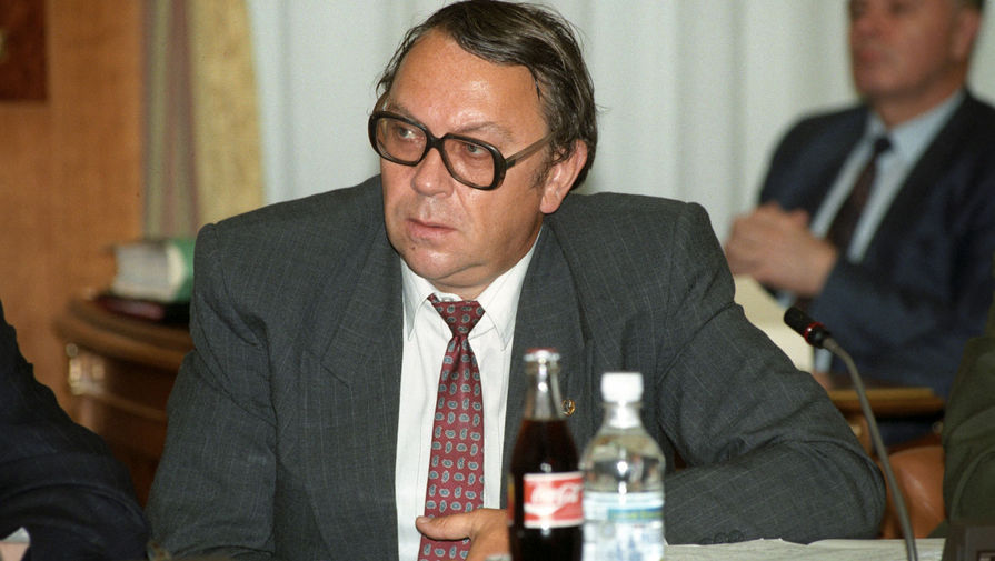 Заместитель председателя Правительства РФ Владимир Фортов, 1996 год
