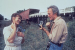 <b>«Мосты округа Мэдисон» (1995)</b>
<br><br>
И вновь Мэрил Стрип сыграла в мелодраме о страстной любви. На этот раз — в картине Клинта Иствуда, в которой он же и исполнил главную роль.
<br><br>
Разбирая архив умершей матери Франчески, брат и сестра Майкл и Кэролин обнаруживают, что много лет назад у нее случился страстный роман длиной в четыре дня — пока дети с отцом были в отъезде. Любовником женщины, роль которой исполнила Мэрил Стрип, стал фотограф, проезжавший мимо их дома, — он снимал крытые мосты округа Мэдисон, а она вызвалась их показать.
<br><br>
Фильм выпустила продюсерская компания Amblin Entertainment, основанная Стивеном Спилбергом. Изначально он был против того, чтобы главная роль в картине досталась Мэрил Стрип, однако Клинт Иствуд настоял на своем.