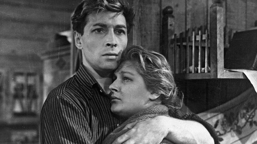 Вячеслав Тихонов и Светлана Дружинина в&nbsp;фильме &laquo;Дело было в&nbsp;Пенькове&raquo; (1957)