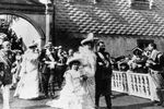Выход царской семьи с Красного крыльца Грановитой палаты, 1913 год