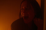 <b>«Дурной глаз» (2022)</b>
<br><br>
Мистический триллер рассказывает историю дизайнера детской одежды Кристин (Ева Грин), которая мучается от болей, судорог и жутких видений — и находит исцеление благодаря филиппинке Диане, неожиданно появившейся на пороге ее дома. Диана оказывается знахаркой и избавляет Кристин от мучений. Но ненадолго. В доме начинаются странные происшествия — а после окажется, что Диана пришла не излечить женщину, а наказать ее.
