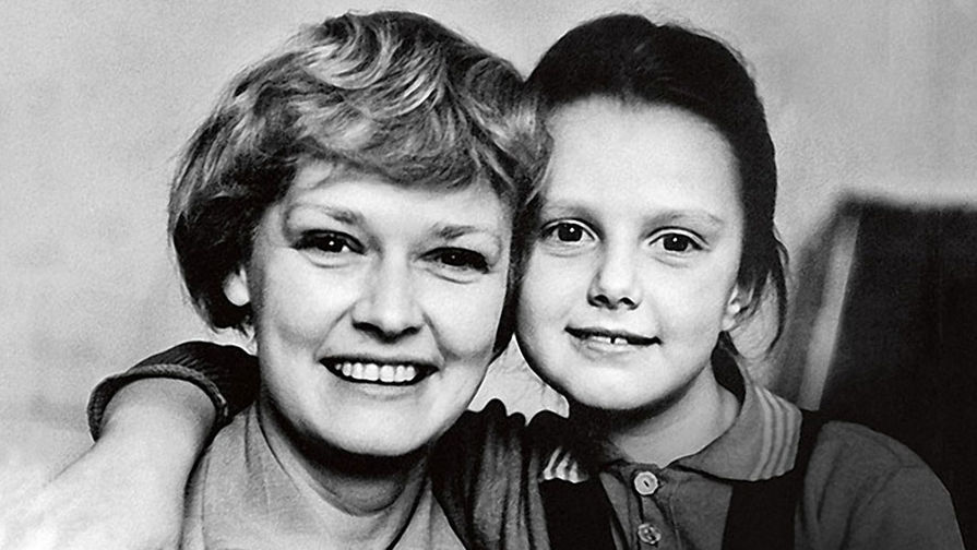 Жена Леонида Гайдая актриса Нина Гребешкова и их дочь Оксана