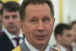 Первый заместитель министра внутренних дел РФ — главнокомандующий внутренними войсками МВД РФ Виктор Золотов во время приема в Кремле в честь выпускников высших военных образовательных учреждений, 2014 год