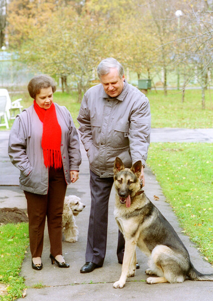 Николай Рыжков с&nbsp;женой Людмилой у&nbsp;себя на&nbsp;даче, 1995&nbsp;год 
