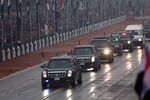 Кортеж Барака Обамы после завершения военного парада в&nbsp;честь Дня республики в&nbsp;Нью-Дели