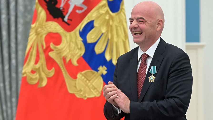 Президент ФИФА Джанни Инфантино, награжденный Орденом Дружбы, на&nbsp;церемонии вручения государственных наград в&nbsp;Екатерининском зале Кремля, 23 мая 2019 года 