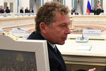 Александр Мамут перед началом встречи президента России Владимира Путина с представителями российских деловых кругов и объединений, 2017 год