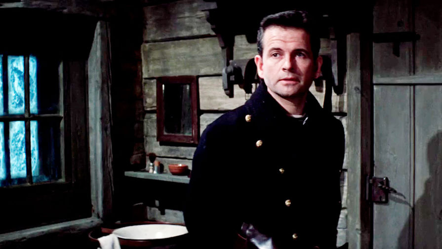 Иэн Холм в фильме «Николай и Александра» (1971)