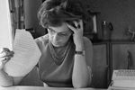 Валентина Леонтьева готовится к очередной передаче, 1969 год