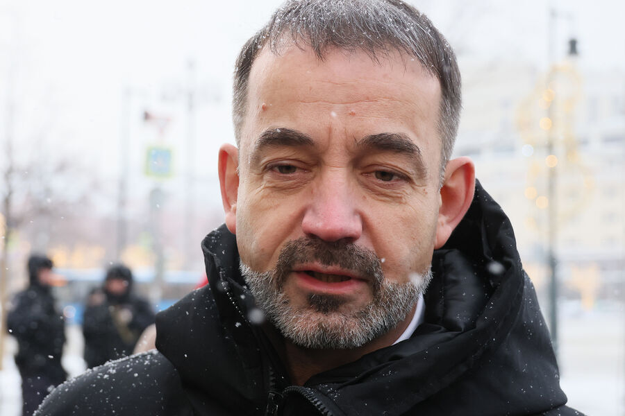 Актер Дмитрий Певцов перед&nbsp;церемонией прощания с&nbsp;народным артистом СССР Юрием Соломиным, 15&nbsp;января 2024&nbsp;года