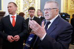 Лидер ЛДПР Владимир Жириновский и вице-спикер ГД Игорь Лебедев (справа налево) перед выступлением президента РФ В. Путина с ежегодным посланием Федеральному собранию РФ в Кремле