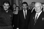 1960 год. Эрнесто «Че» Гевара и председатель Совета Министров СССР Никита Сергеевич Хрущев в посольстве Республики Кубы в Москве