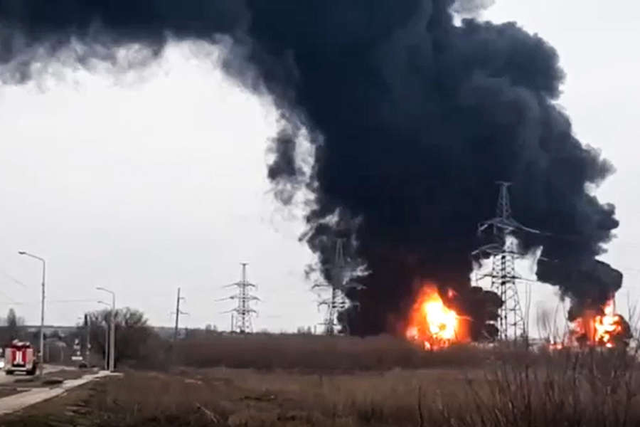 Пожар на&nbsp;нефтебазе в&nbsp;Белгородской области, 1&nbsp;апреля 2022&nbsp;года 