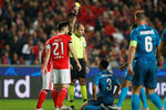 Во время матча 6-го тура группового этапа Лиги Чемпионов УЕФА сезона 2019/20 между ФК «Бенфика» (Лиссабон, Португалия) и ФК «Зенит» (Россия, Санкт-Петербург), 10 декабря 2019 года