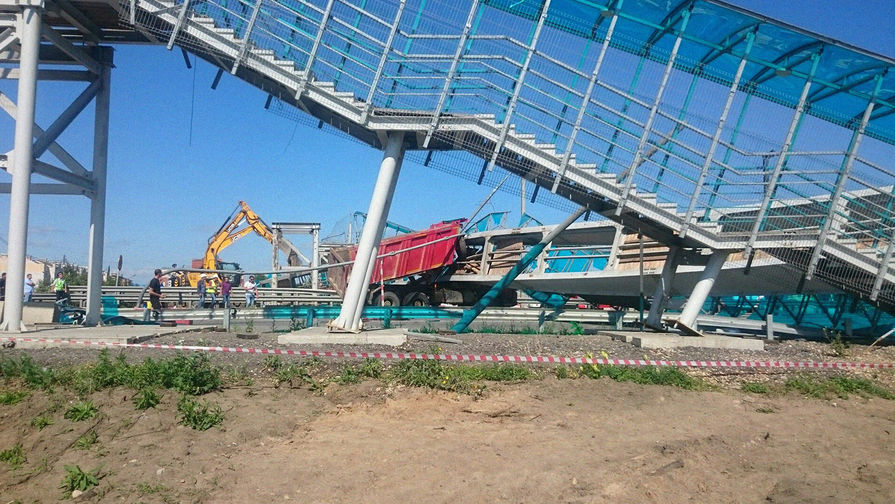 Последствия аварии с участием самосвала на Ярославском шоссе в Подмосковье, 31 июля 2018 года