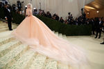 Билли Айлиш на Met Gala 2021